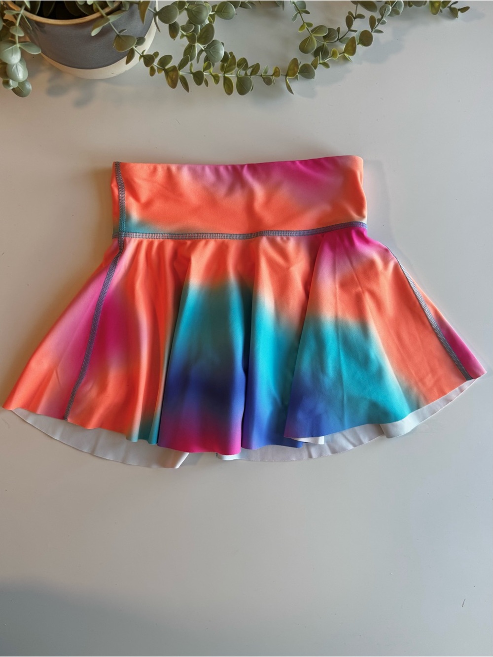 Old Navy Active Rainbow Ombre Athletic Skort Girls Size L 10-12 Built-In Shorts